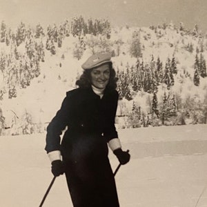 Original Antique Photograph Eleanor Skiing image 1
