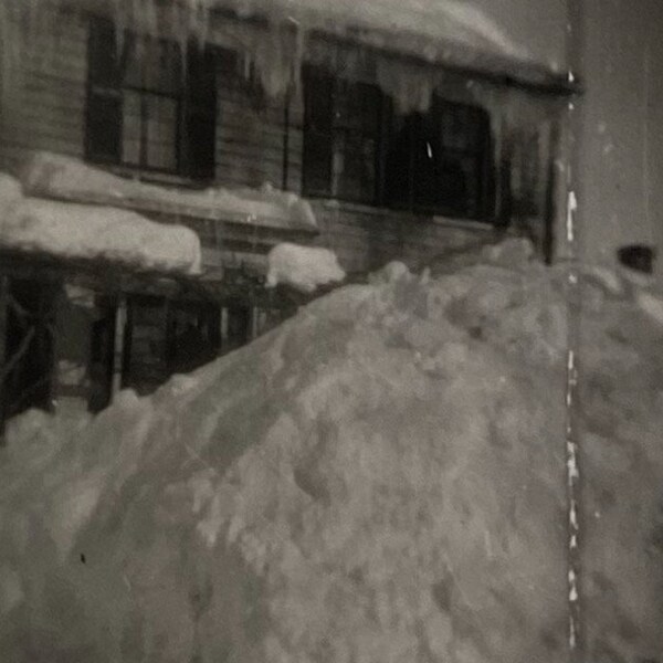 Original Vintage Photograph | Big Snow Buried House