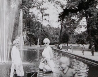 Original Vintage Photograph | Park Fountains