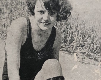 Original Antique Photograph | Model in Stockings