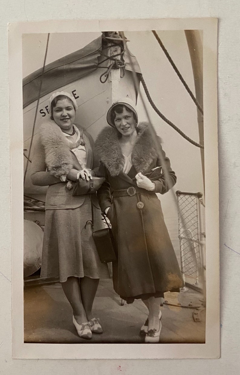 Original Vintage Photograph Helene & Priscilla image 2