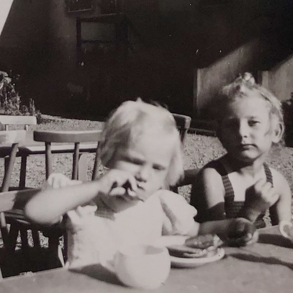 Original Vintage Photograph | Chowing Down