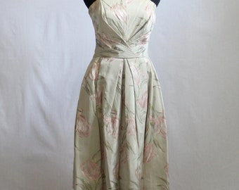 1950 / 60s Vintage Strapless / pale sage green with pink tulips