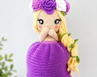 Convertible Crochet Doll Bouquet, 2-in-1 Amigurumi Flower Decor, Handmade Lavender Bouquet Gift
