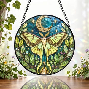 Luna Moth Stained Glass Suncatcher, Green Moth Window Hanging, Witchy Boho Nature Wall Decor, Cottagecore Gift, Botanical Home Decor for Her