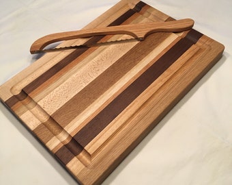 cutting board with moat