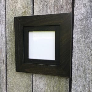 Wall Hanging Frame for 11x14, 8.5x11, 8X10, 5X7, 4X6, or Square Pictures