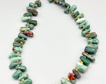 Collar de esmeraldas en forma de lágrima • Joyería llamativa con piedras preciosas verdes • Collar de cuentas de 45 cm con extensor