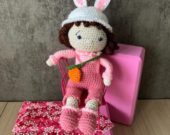 Bárbara y su atuendo de Pascua