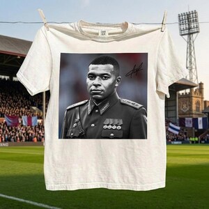Mbappé meme T-shirt, grappig dictator T-shirt, cadeau voor voetbalfans, humoristische kleding afbeelding 2