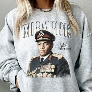 Kylian Mbappé Dictator Signature World Soccer Vintage T-shirt, Retro voetbalshirt afbeelding 4