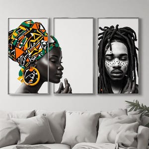 Peut inclure: Un ensemble d'art mural en triptyque représentant le portrait d'une personne portant un foulard aux motifs orange, verts et noirs avec une grande boucle d'oreille circulaire assortie, et un portrait d'une personne aux longues dreadlocks noires.