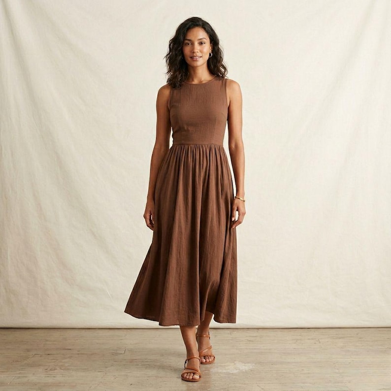 Minimalistisches Leinen Midi Kleid mit Taschen - Elegantes Ärmelloses Sommer Outfit Bild 2