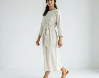 Abito estivo minimalista a trapezio, abito lungo e fluente a maniche lunghe, abbigliamento femminile traspirante e naturale.