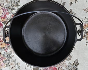 Vintage Wagner Ware Dutch Oven c. 1935 to 1959