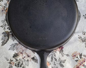 Vintage Wagner Ware Sidney No. 8 Cast Iron Skillet, Restored 10-1/2"