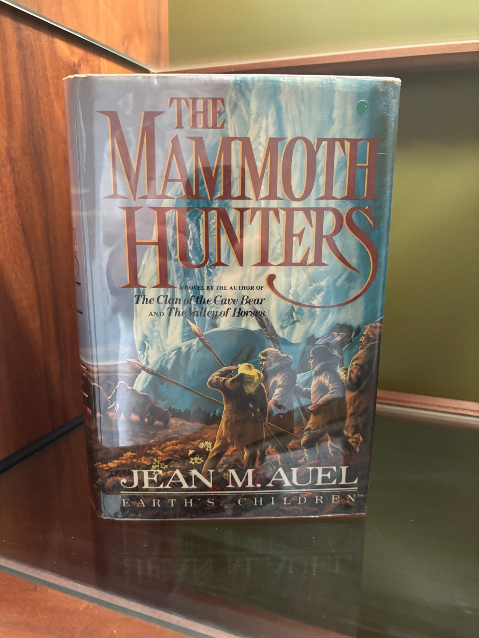 The Mammoth Hunters, Jean M. Auel, Earth's Children Book 3, 1st Edition. - Etsy