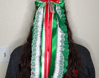Mexico bows 15 inches- Show your orgullo.