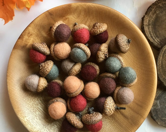Wool Felted Acorns - Fall Colors - Fall Decor - Farmhouse Style - Halloween - Thanksgiving - Fall Wedding Decor - Handmade - Halloween
