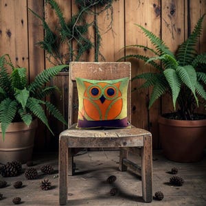 Wool Felt Owl Pillow: Quilted Applique, Modern Retro Decor image 9