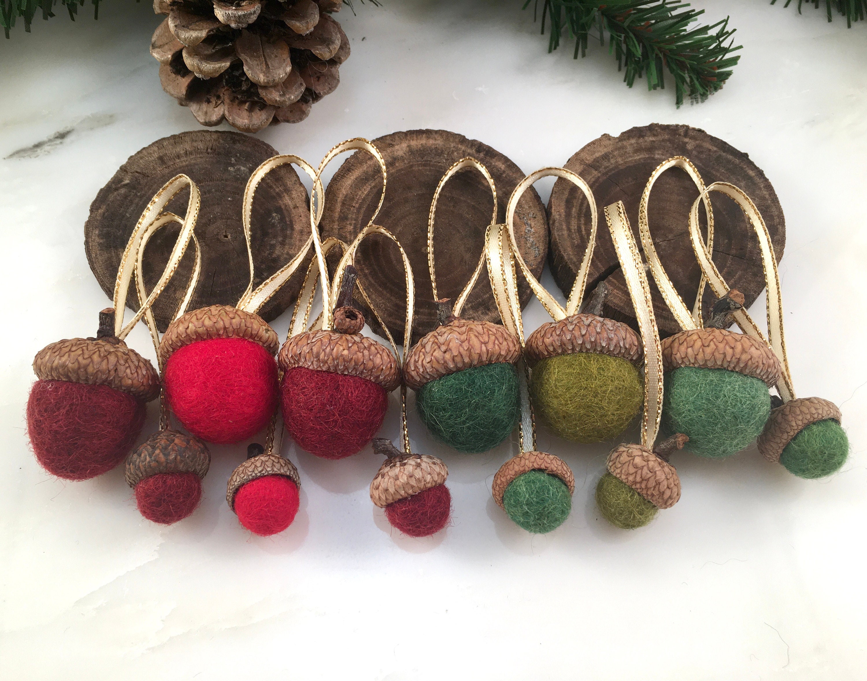 Christmas Acorn Ornaments - Felted Acorns - Large and Small Size - Holiday Decor - Christmas Tree Ornaments - Farmhouse - Wrapping Accessory