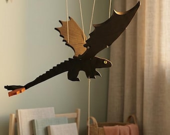 Mobile dragon en bois fait main, art du vol cinétique, décoration de chambre d'enfant mythique