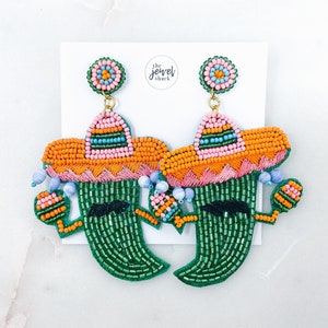 Chili Earrings, Fiesta Earrings, Fun Cinco De Mayo Earrings, Beaded Earrings, Felt Back Earrings, Sombrero Earrings (7A)