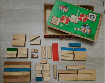 Zestaw konstrukcyjny z drewna BERBIS – wyprodukowany w NRD (Niemcy Wschodnie) – lata 70. XX wieku – autentyczna zabawka vintage