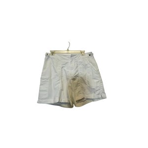 Columbia White Women's M PFG Hiking Gorpcore Utility Coral Point II Shorts