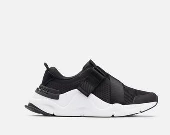 Sorel Kinetic RNEGD Strap Sneaker Womens 6.5 Chunky Athleisure Gorpcore Utility