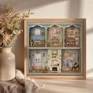 Può includere: Un diamond painting quadrato incorniciato che raffigura l'interno di una casa delle bambole a più stanze. L'opera presenta due livelli con sei stanze distinte, tra cui un camino, mobili e finestre, realizzati con piccole perline riflettenti.