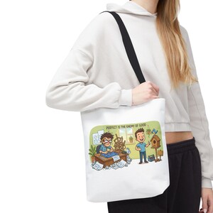 Borsa tote con citazione divertente sulla produttività: "La perfezione è nemica del bene" - Regalo immagine 7