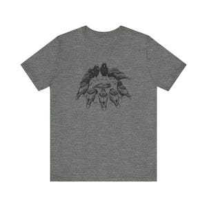 A Murder of Crows Graphic Tee - Gothic Bird Lover Gift bild 7