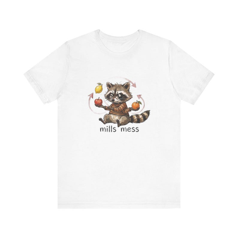 Mills Mess Raccoon Juggler Graphic Tee - Funny Juggling Animal Gift Bild 4