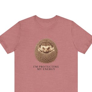 Protecting My Energy Hedgehog T-Shirt Bild 1