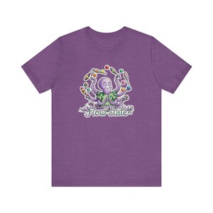 Camiseta con estampado de pulpo meditativo haciendo malabares - Regalo para cefalópodos en estado de flujo imagen 11