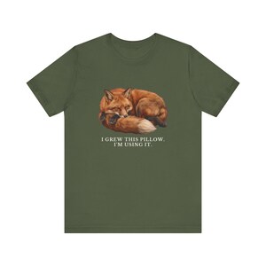 I Grew This Pillow Shirt, Funny Red Fox Tee, Sleepy Nap Lover Gift, Cottagecore Animal Graphic T-Shirt, Cute Fox bild 11