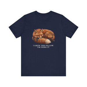 I Grew This Pillow Shirt, Funny Red Fox Tee, Sleepy Nap Lover Gift, Cottagecore Animal Graphic T-Shirt, Cute Fox bild 16