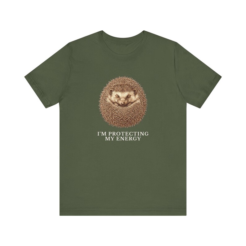 Protecting My Energy Hedgehog T-Shirt Bild 10