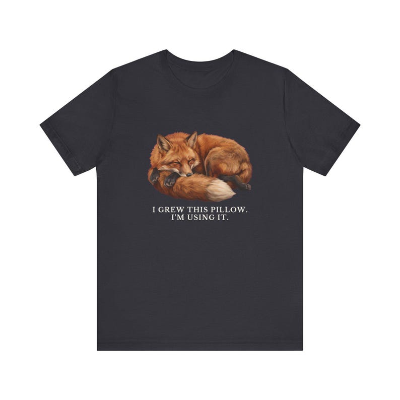 I Grew This Pillow Shirt, Funny Red Fox Tee, Sleepy Nap Lover Gift, Cottagecore Animal Graphic T-Shirt, Cute Fox bild 10