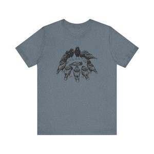 A Murder of Crows Graphic Tee - Gothic Bird Lover Gift bild 10