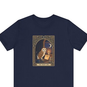The Night Owl Tarot Graphic Tee - Funny Graphic Gift afbeelding 1