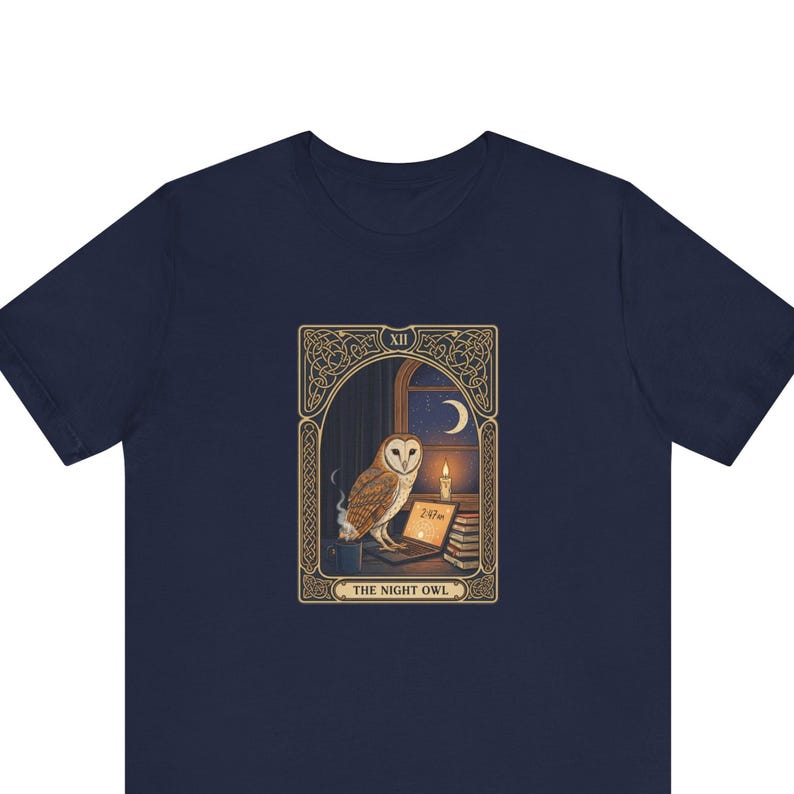 The Night Owl Tarot Graphic Tee - Funny Graphic Gift afbeelding 1