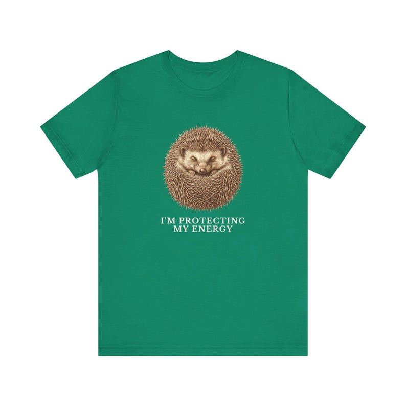 Protecting My Energy Hedgehog T-Shirt Bild 11