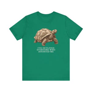 Outlived Every Last Doubter Shirt, Funny Tortoise Tee, Motivational Gift, Survivor Humor Graphic T-Shirt, Slow and Steady afbeelding 12