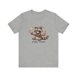 Mills Mess Raccoon Juggler Graphic Tee - Funny Juggling Animal Gift Bild 9