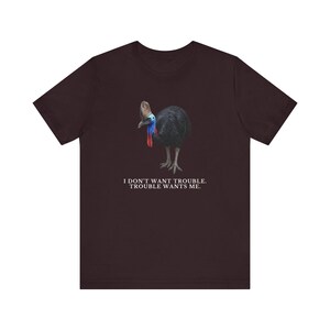 Trouble Finds Me First Shirt, Funny Cassowary Tee, Dangerous Bird Gift, Australian Wildlife Graphic T-Shirt, Bird Nerd afbeelding 20