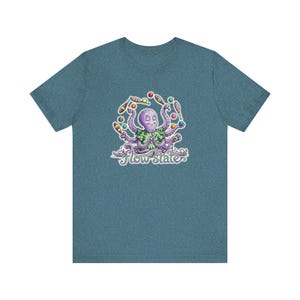 Camiseta con estampado de pulpo meditativo haciendo malabares - Regalo para cefalópodos en estado de flujo imagen 3