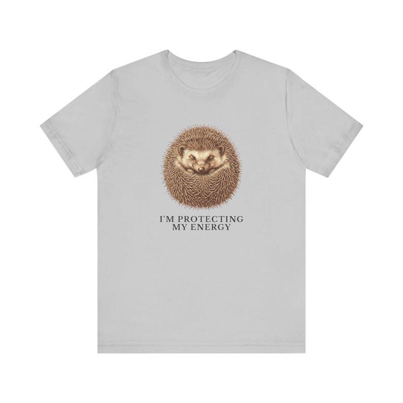 Protecting My Energy Hedgehog T-Shirt Bild 5