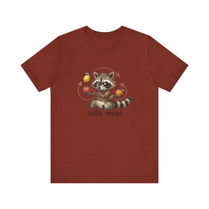 Mills Mess Raccoon Juggler Graphic Tee - Funny Juggling Animal Gift Bild 6